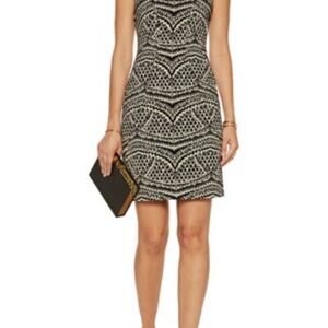 Diane von Furstenberg Pentra Sleeveless No-Seam Dress - Size 6